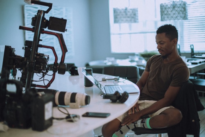 Behind the scenes: gimbal table